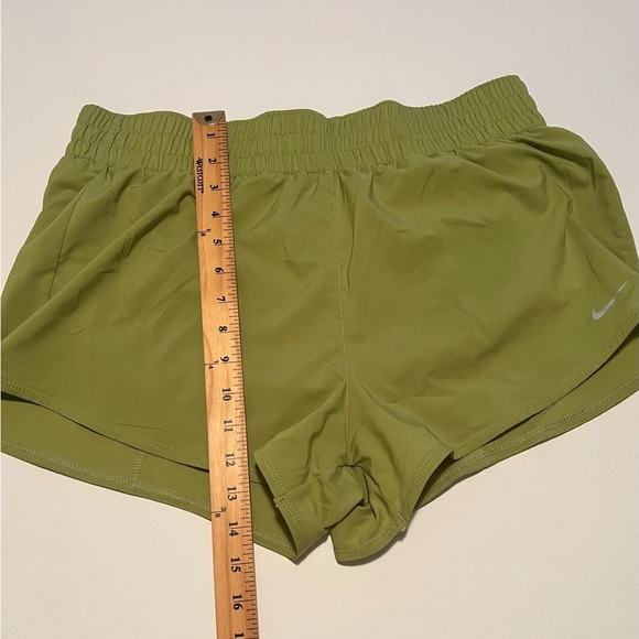 WOMEN'S NIKE ONE DRI-FIT ULTRA HIGH-WAISTED 3-INCH BRIEF-LINED SHORTS SIZE L - Picture 1 of 9
